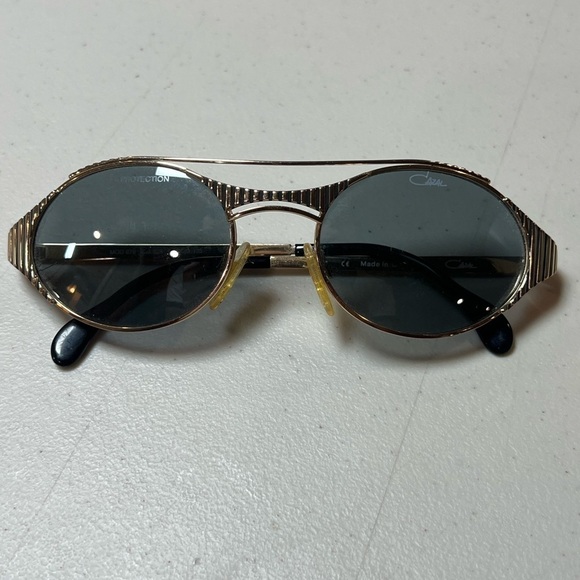 CAZAL Vintage Retro Made in Germany Gold Schwartz Oval Sunglasses Unisex main image 10